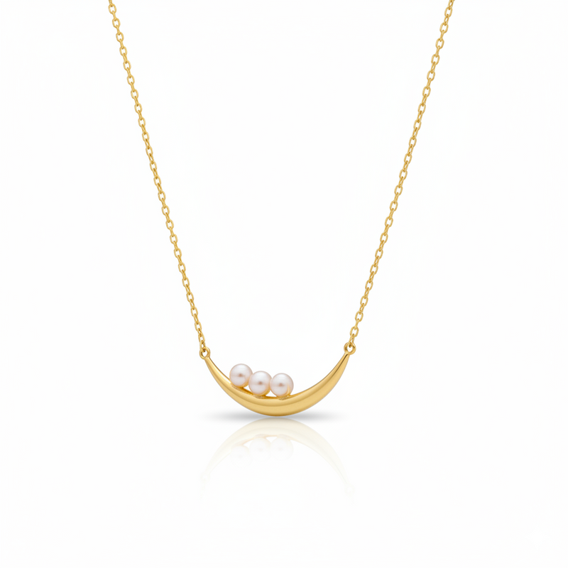 Guiding Star Crescent Moon Pearl Necklace in 18K Gold Vermeil