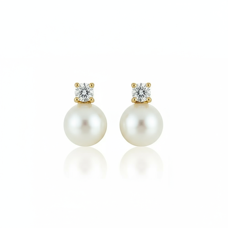 Love Unbound Freshwater Pearl Stud Earrings with Brilliant Stones in 18K Gold Vermeil