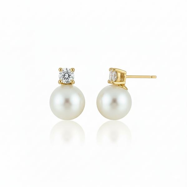 Love Unbound Freshwater Pearl Stud Earrings with Brilliant Stones in 18K Gold Vermeil