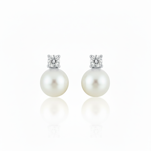 Love Unbound Freshwater Pearl Stud Earrings with Brilliant Stones in 18K Gold Vermeil