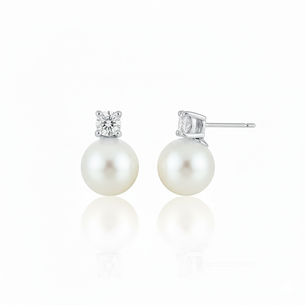 Love Unbound Freshwater Pearl Stud Earrings with Brilliant Stones in 18K Gold Vermeil
