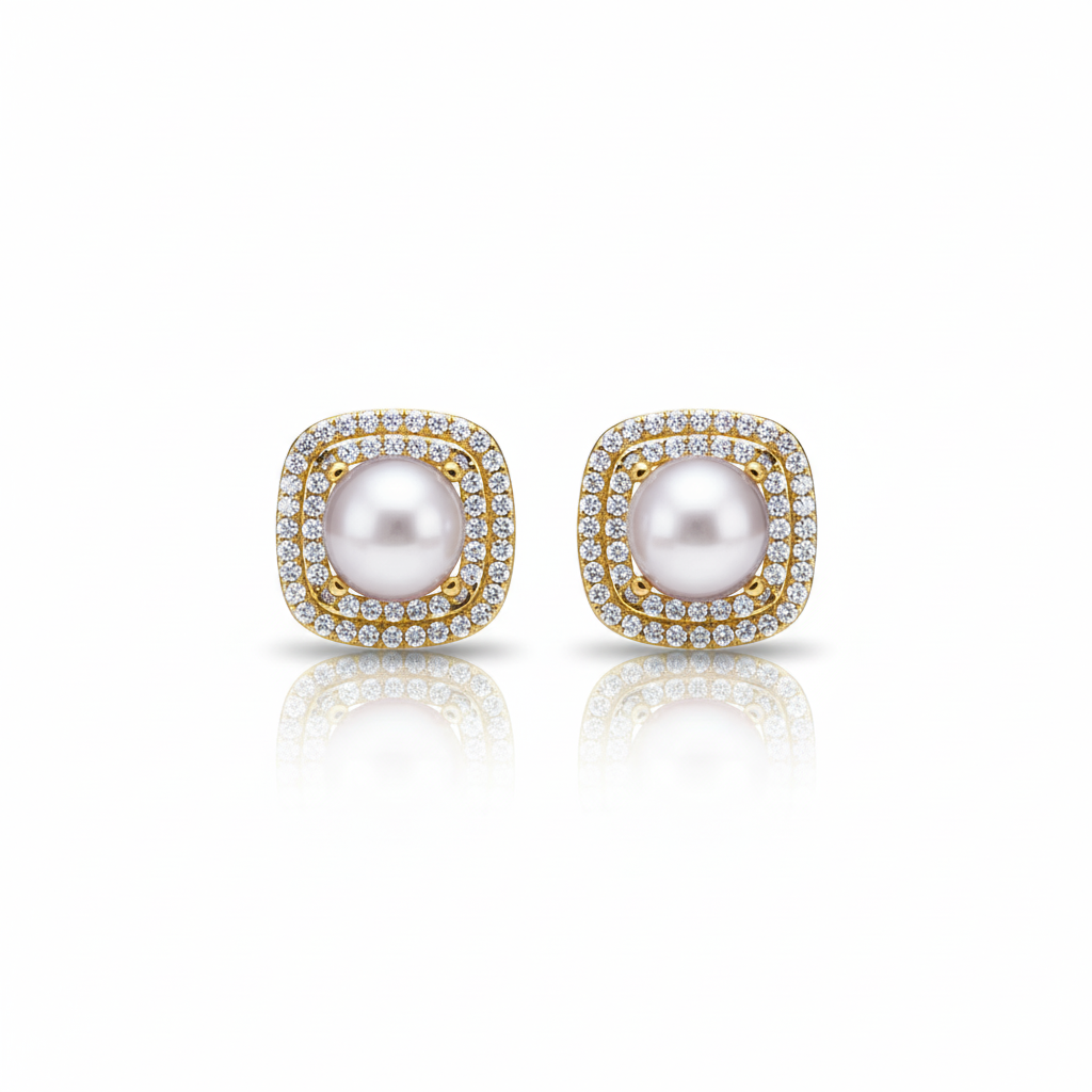 Love Unbound Halo Freshwater Pearl Stud Earrings in 18K Gold Vermeil