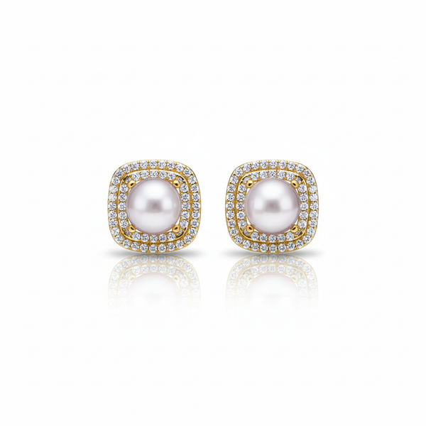 Love Unbound Halo Freshwater Pearl Stud Earrings in 18K Gold Vermeil