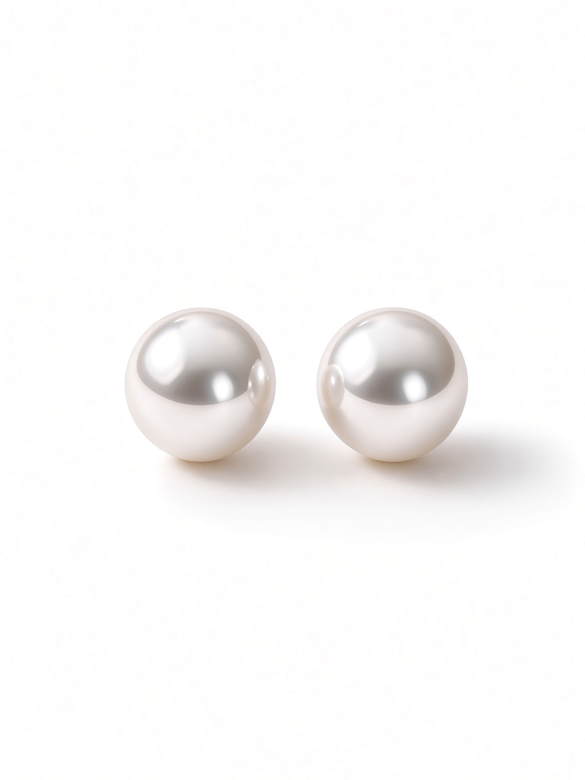 Love Unbound Akoya Pearl Stud Earrings in 18ct Solid Gold