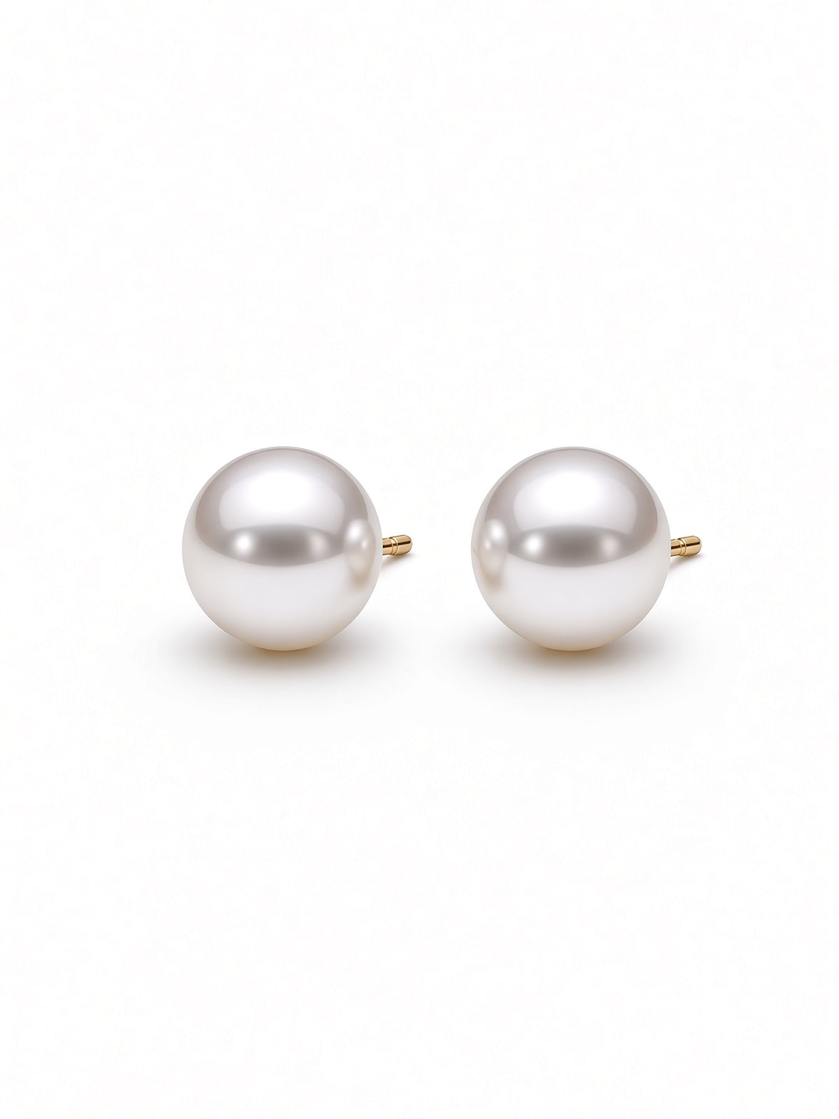 Love Unbound Akoya Pearl Stud Earrings in 18ct Solid Gold