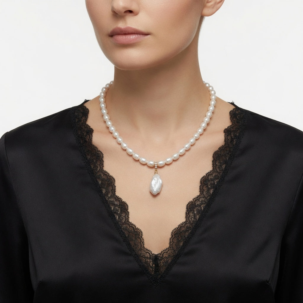 Baroque Sovereign Baroque Pearl Pendant Necklace in 18K Gold