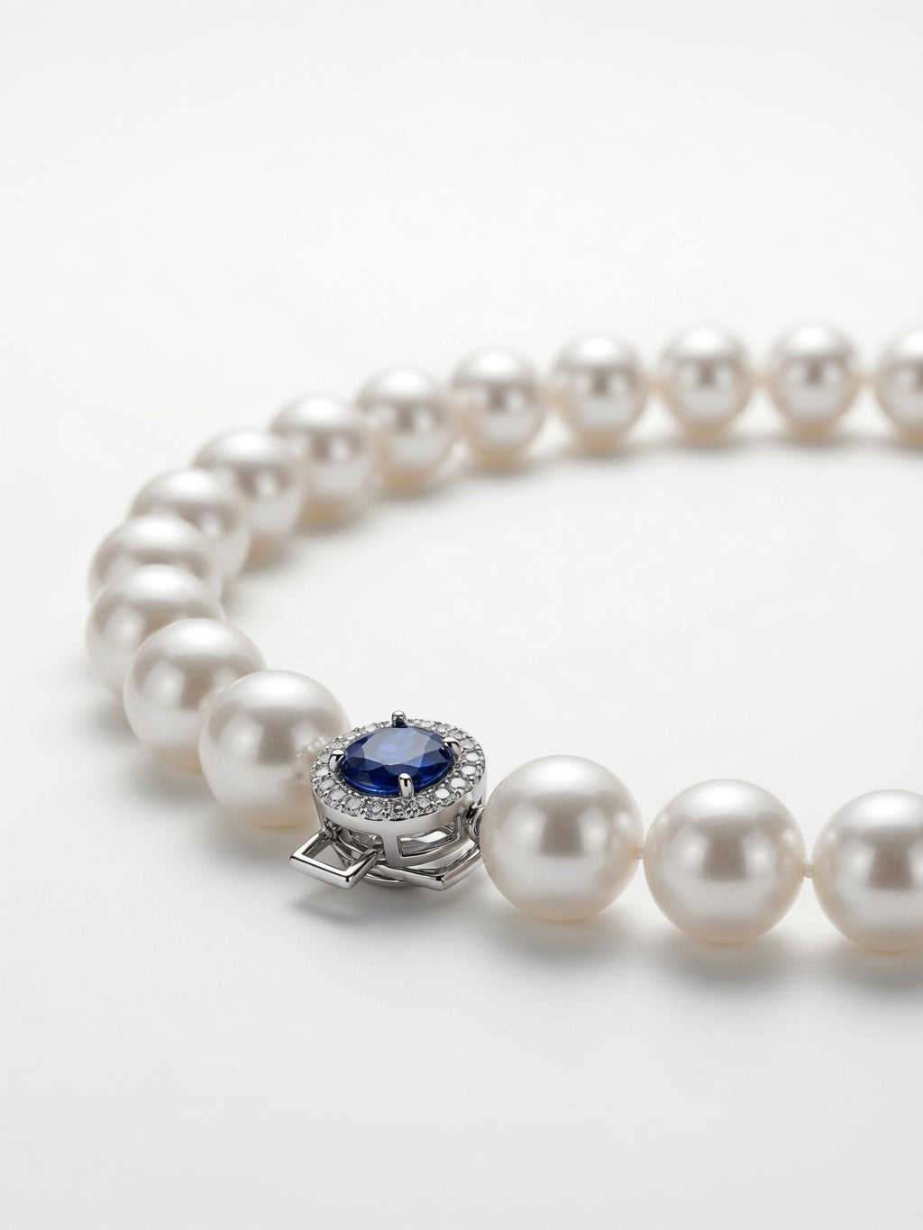 Love Unbound Shell Pearl Necklace with Sapphire Clasp
